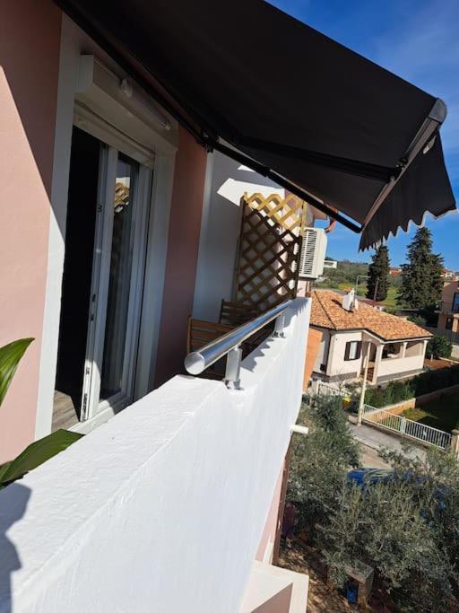 Apartman Smaragd Fažana Buitenkant foto
