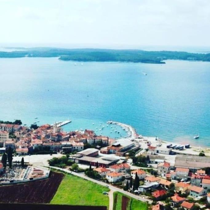 Apartman Smaragd Fažana Buitenkant foto